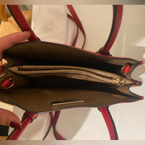 Michael Kors - Mercer Pebbled Leather Bag - Red/Gold - Excellent Condition - Picture 6 of 11